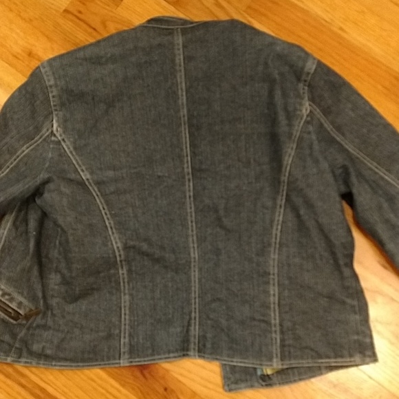 Denim jacket - Picture 4 of 4